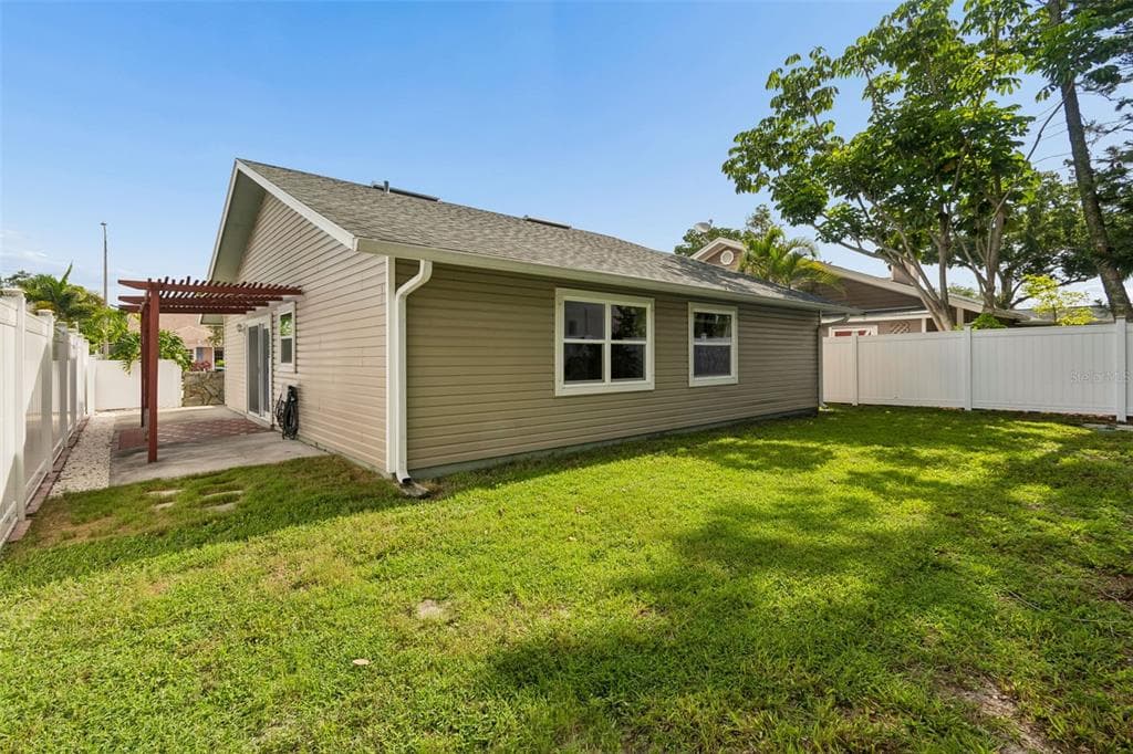 3134 WHISPERING DRIVE N, LARGO, FL 33771 — zdjęcie 2