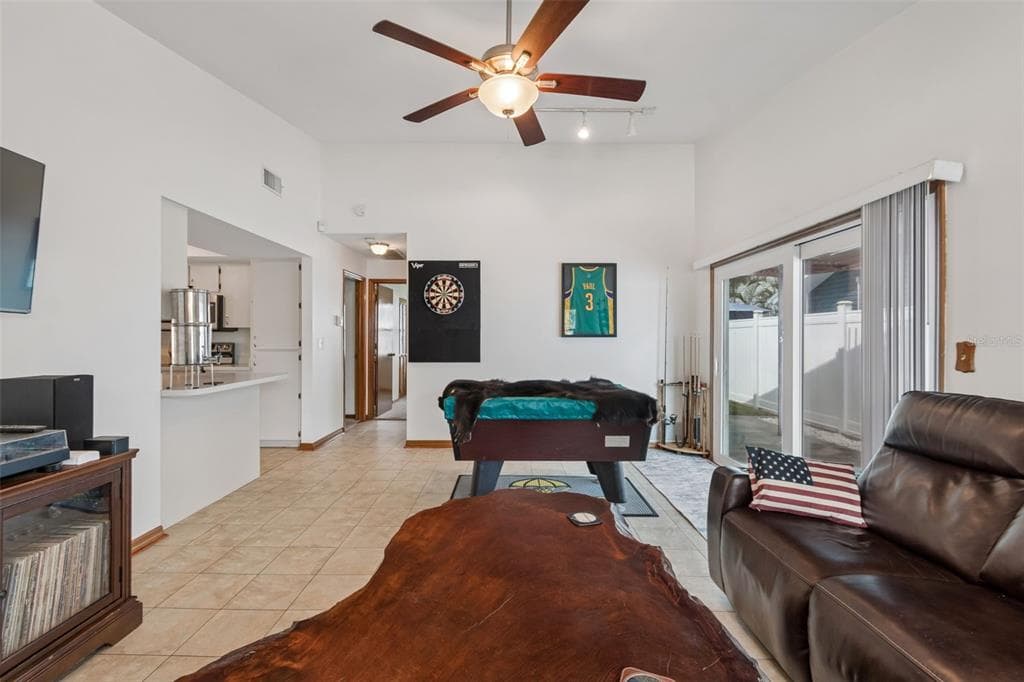 3134 WHISPERING DRIVE N, LARGO, FL 33771 — zdjęcie 3