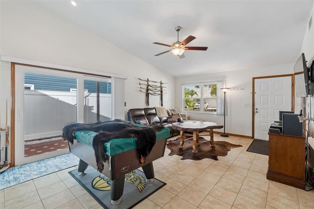 3134 WHISPERING DRIVE N, LARGO, FL 33771 — zdjęcie 4