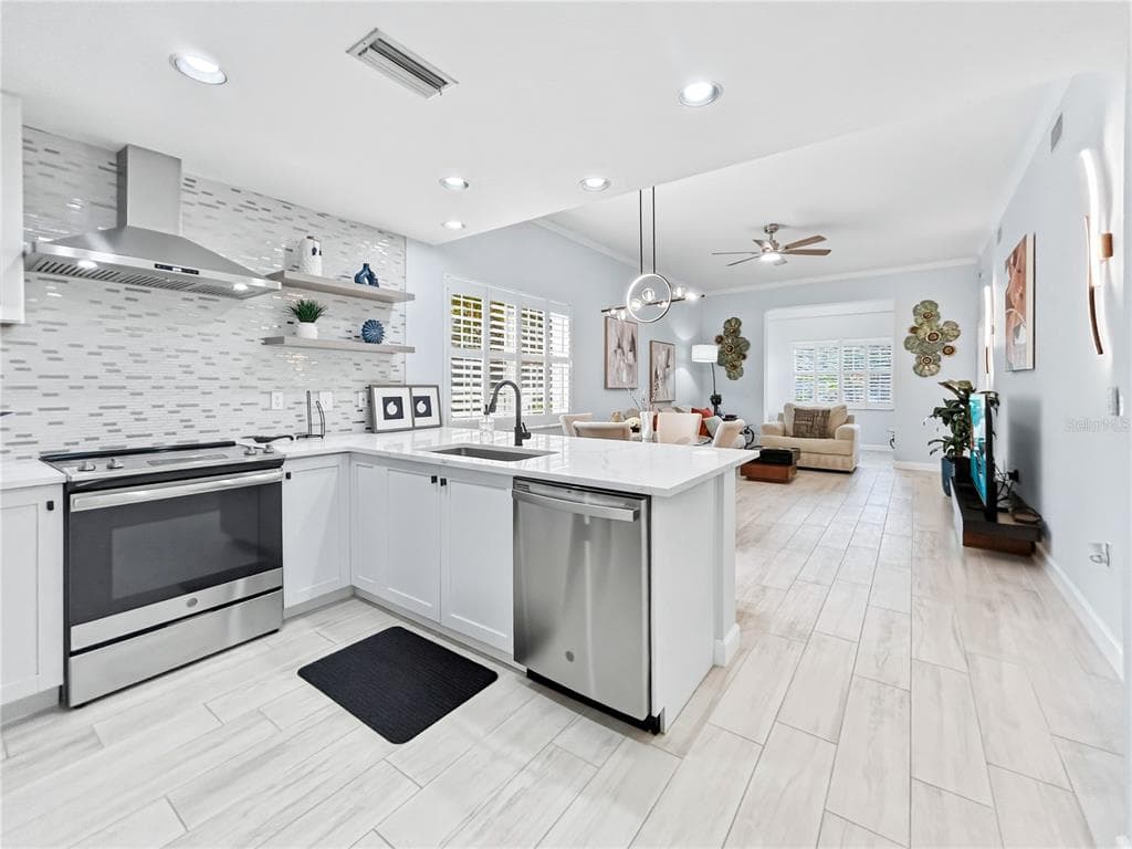 3701 54TH DRIVE W # 104, BRADENTON, FL 34210 — zdjęcie 4