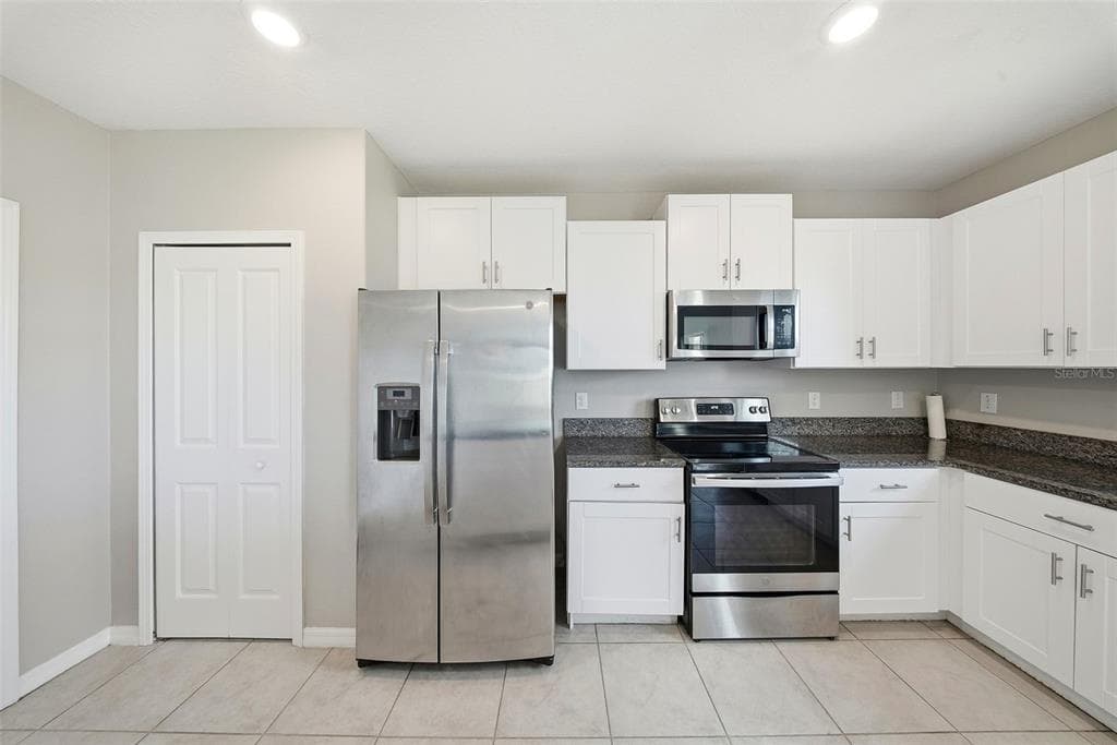 15617 CHARR ISLAND STREET, SUN CITY CENTER, FL 33573 — zdjęcie 2
