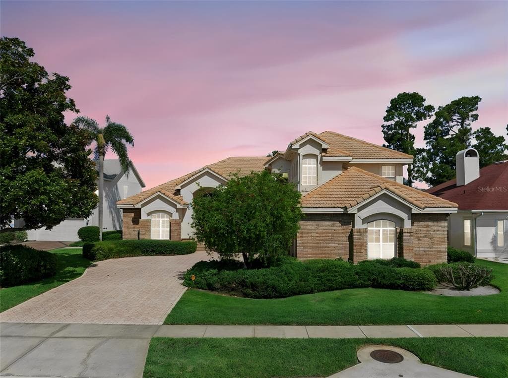 1901 EDGEWATER DRIVE, MOUNT DORA, FL 32757