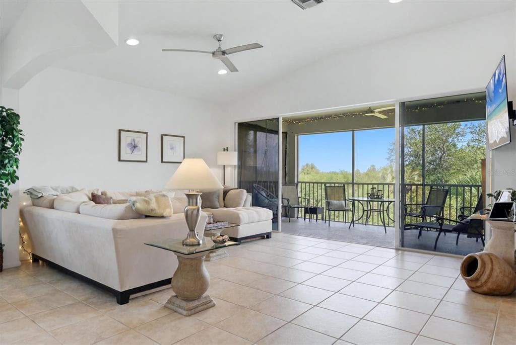 3353 GRAND VISTA COURT # 201, PORT CHARLOTTE, FL 33953 — zdjęcie 4