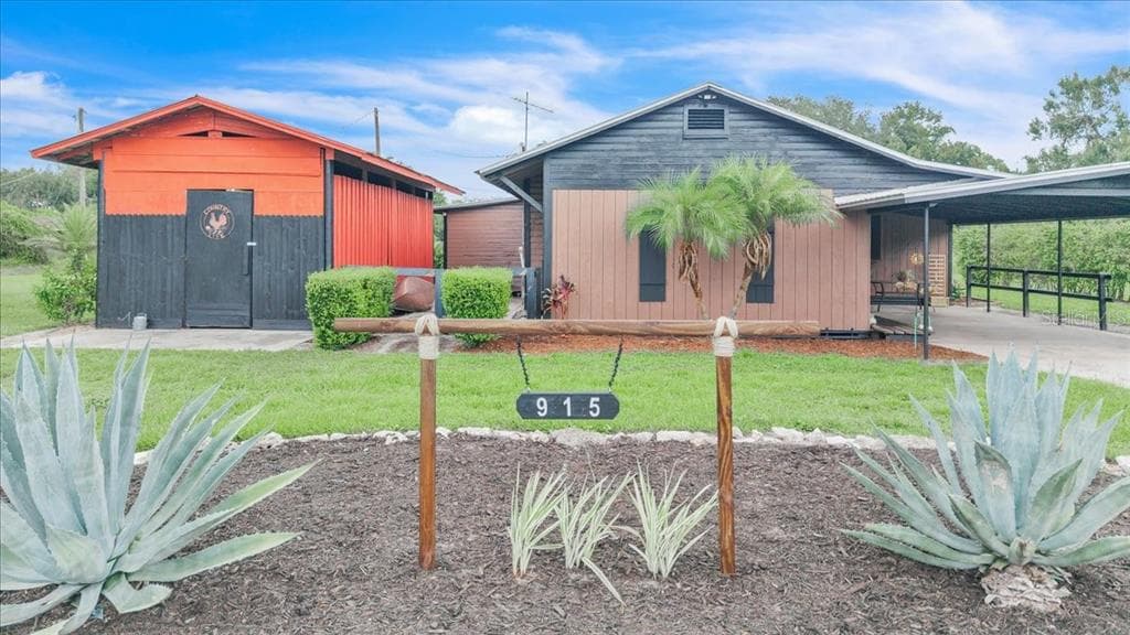 915 E CHARLES STREET, ARCADIA, FL 34266