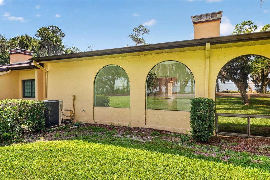 1111 LAKESHORE DRIVE # C3, EUSTIS, FL 32726