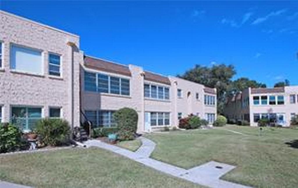 221 CEDARWOOD CIRCLE # 221, SEMINOLE, FL 33777 — zdjęcie 2