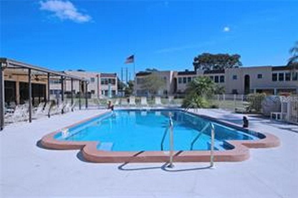 221 CEDARWOOD CIRCLE # 221, SEMINOLE, FL 33777 — zdjęcie 4