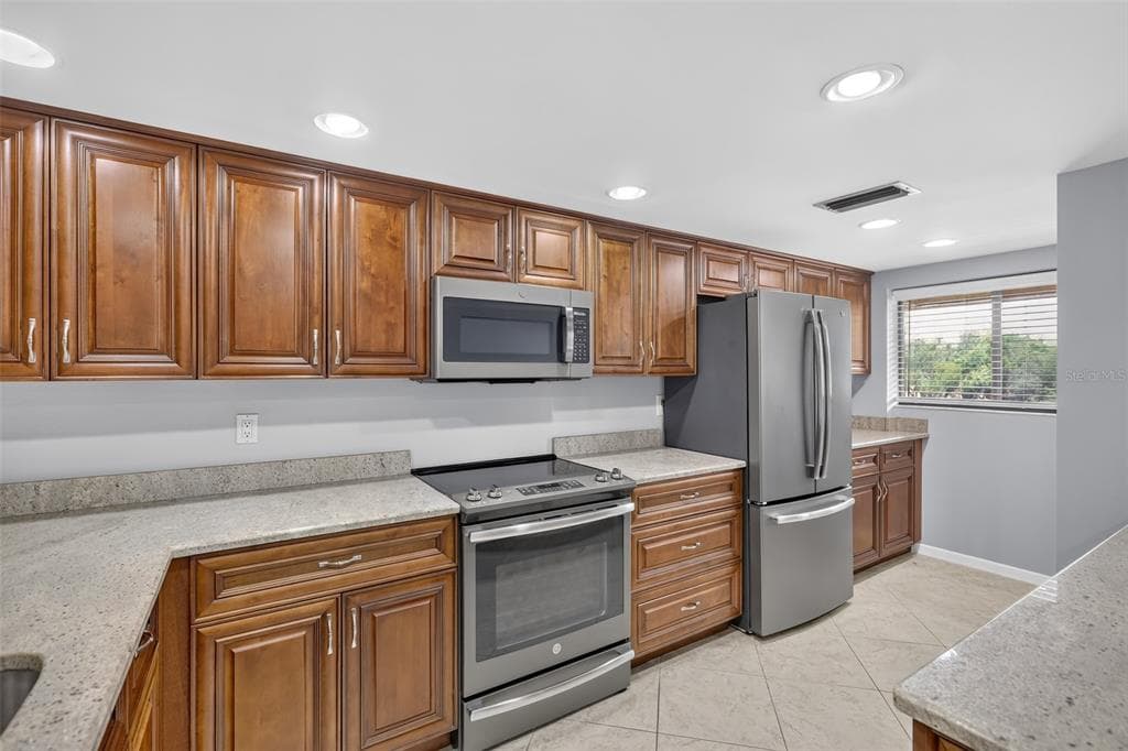 1724 GOLFVIEW DRIVE, TARPON SPRINGS, FL 34689 — zdjęcie 3