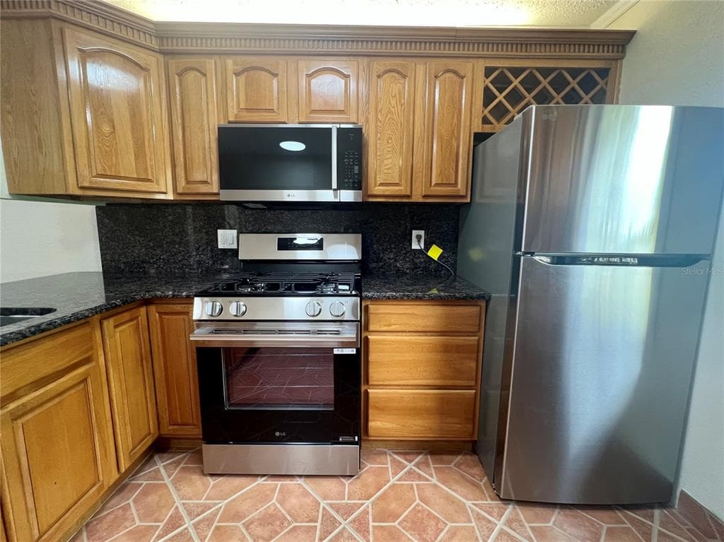 1510 FLINT DRIVE W # 10-F, CLEARWATER, FL 33759 — zdjęcie 3
