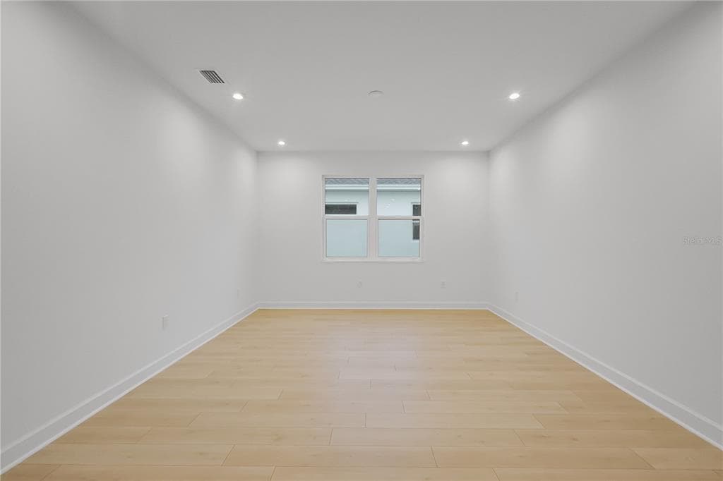 1615 BELLAGIO LOOP, TAVARES, FL 32778 — zdjęcie 4