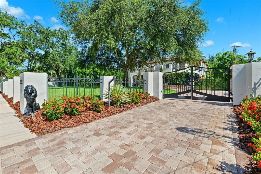 4555 W SWANN AVENUE, TAMPA, FL 33609 — zdjęcie 3