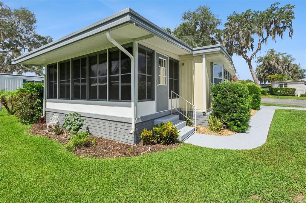 111 IXORA WAY, LEESBURG, FL 34748 — zdjęcie 4