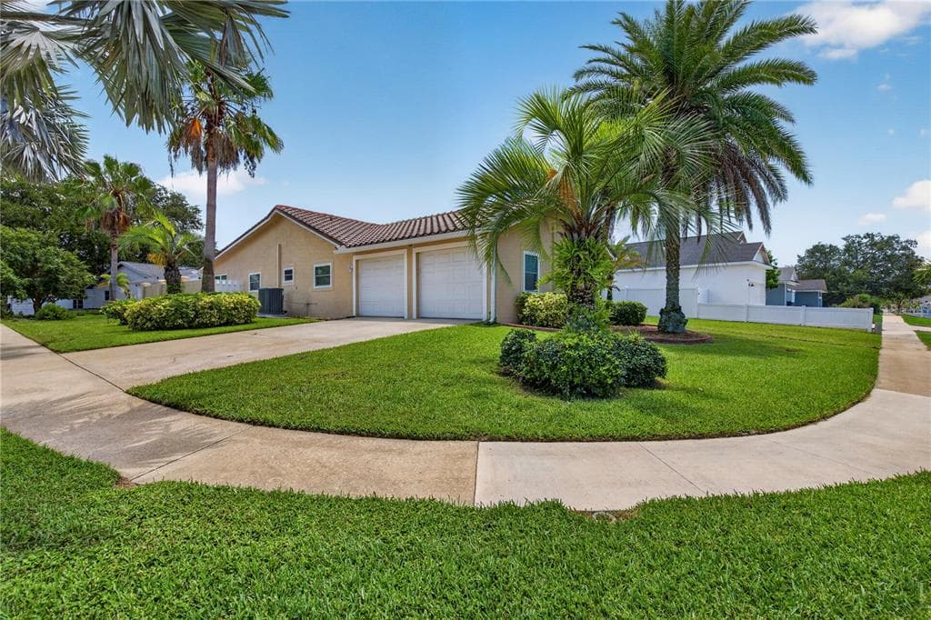 4831 BLUE JAY CIRCLE, PALM HARBOR, FL 34683
