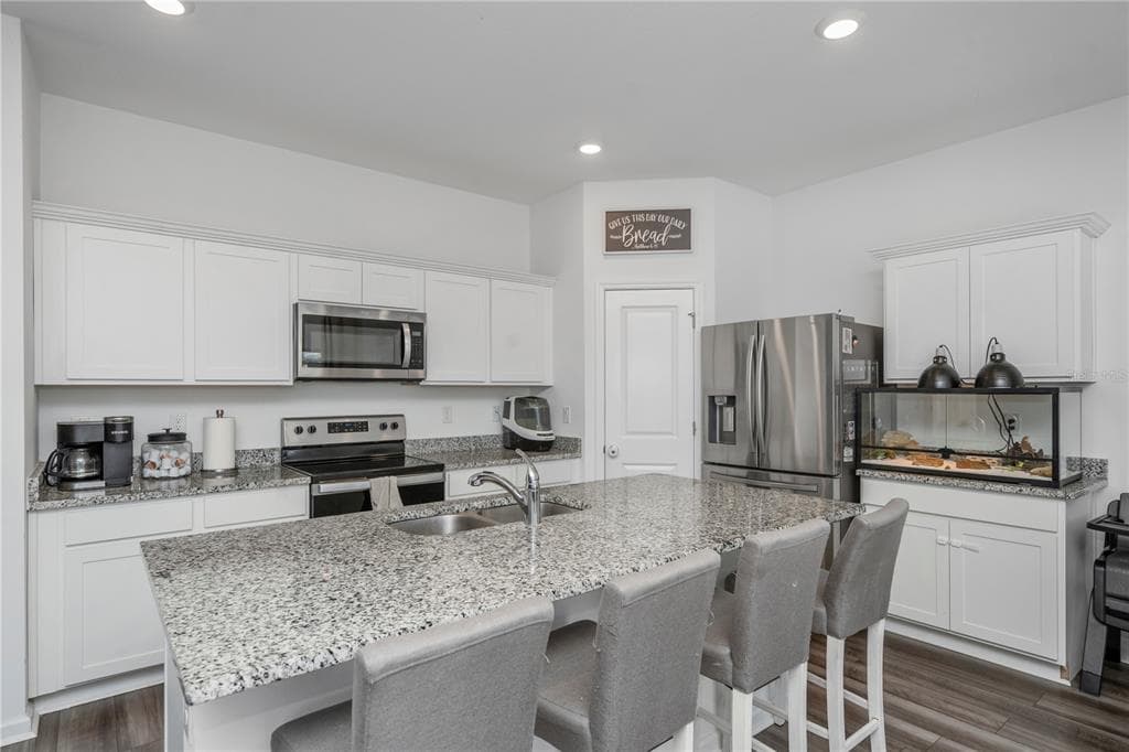 35567 BUTTONWEED, ZEPHYRHILLS, FL 33541 — zdjęcie 5