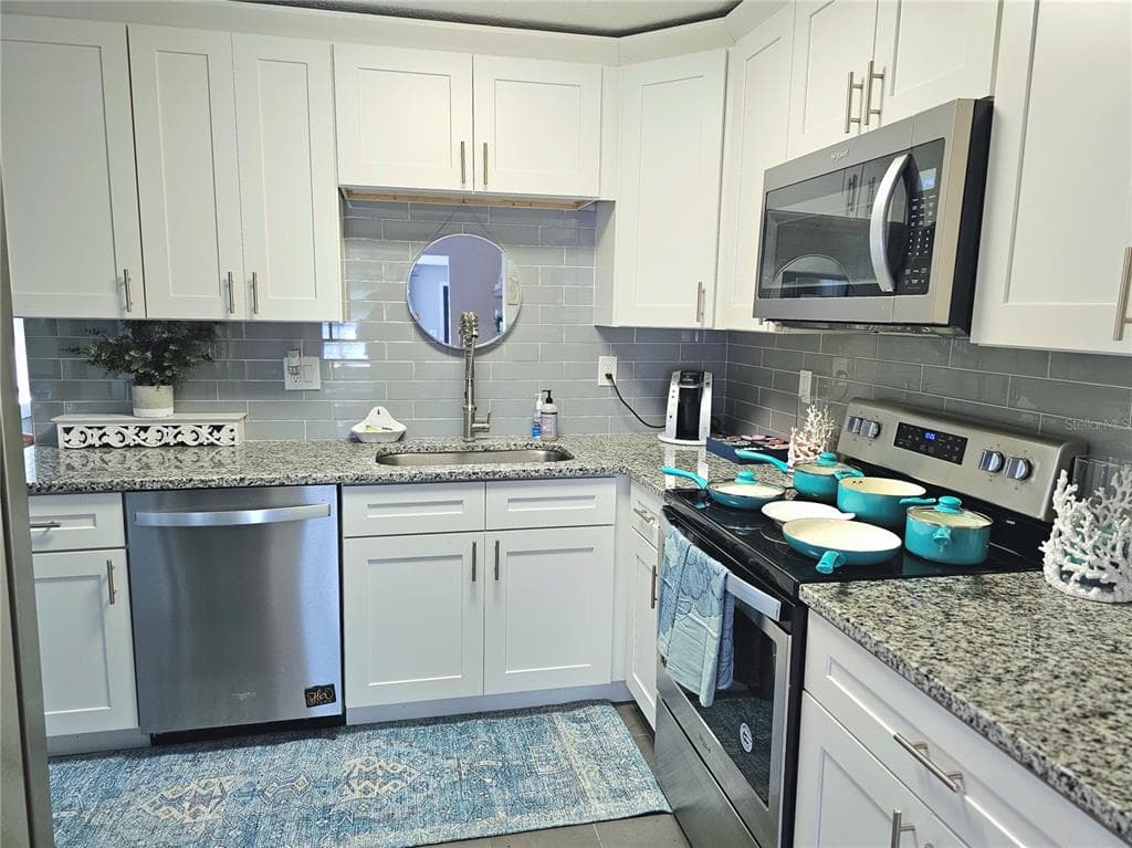2035 28TH AVENUE N, ST PETERSBURG, FL 33713 — zdjęcie 4