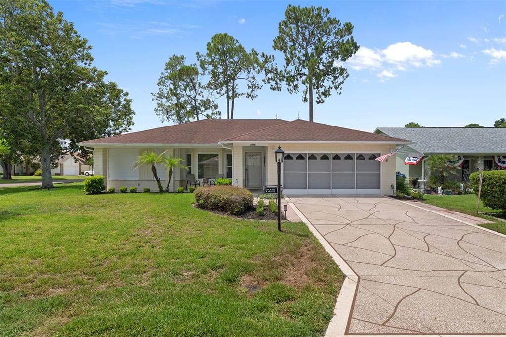 7196 CROWN OAKS DRIVE, SPRING HILL, FL 34606