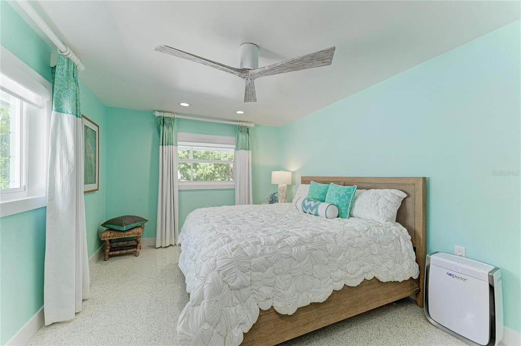 580 LINLEY STREET, LONGBOAT KEY, FL 34228 — zdjęcie 4