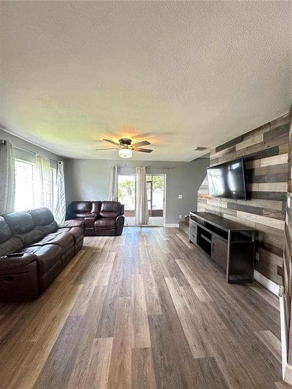 2235 FLUORSHIRE DR DRIVE, BRANDON, FL 33511 — zdjęcie 2