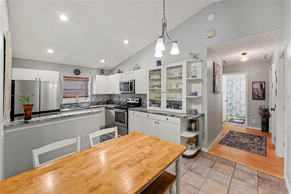 1934 29TH AVENUE N, ST PETERSBURG, FL 33713 — zdjęcie 5