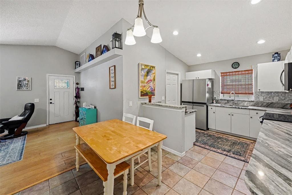 1934 29TH AVENUE N, ST PETERSBURG, FL 33713 — zdjęcie 4