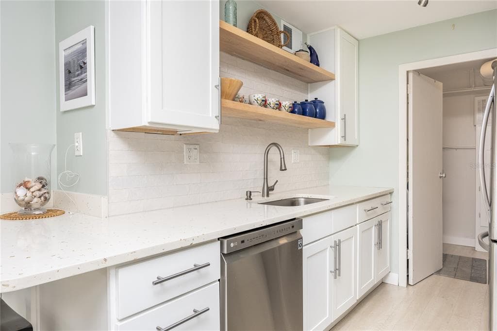 10355 PARADISE BOULEVARD # 412, ST PETERSBURG, FL 33706 — zdjęcie 3