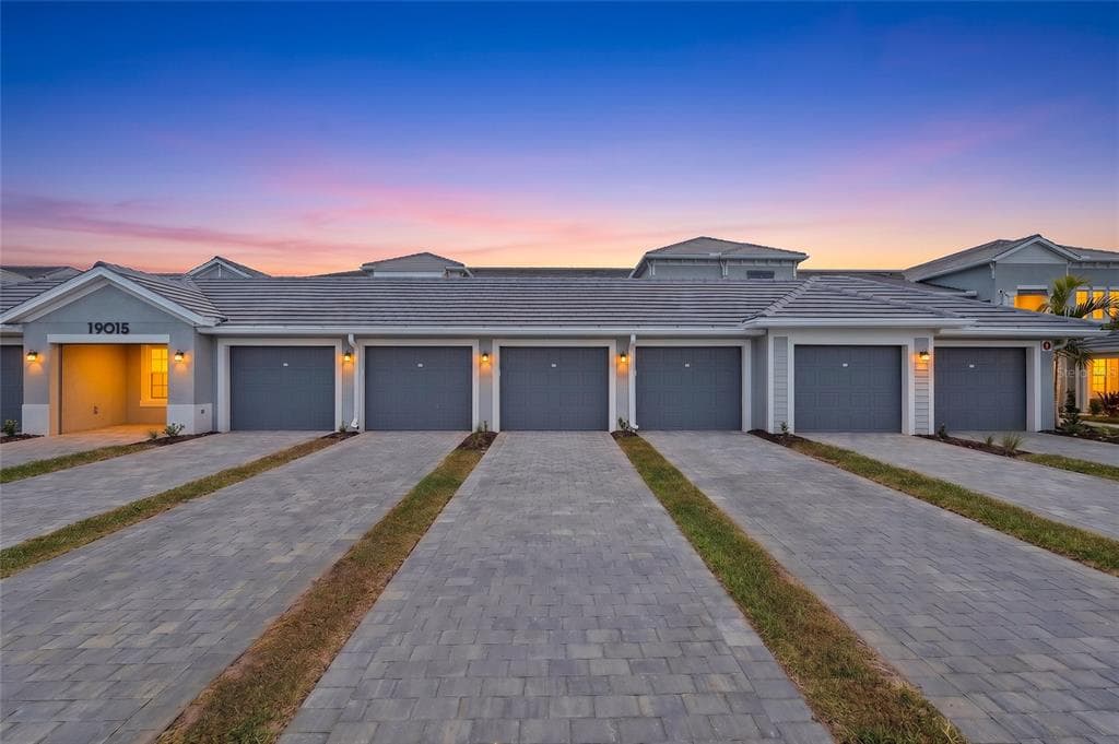 19015 SCALLOP LOOP # 103, LAKEWOOD RANCH, FL 34211 — zdjęcie 4