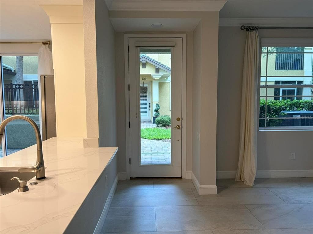 6536 MOORINGS POINT CIRCLE # 101, LAKEWOOD RANCH, FL 34202 — zdjęcie 5