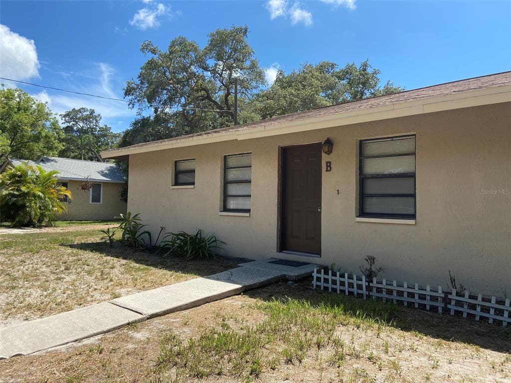 301 WOODROW AVENUE # B, LARGO, FL 33770