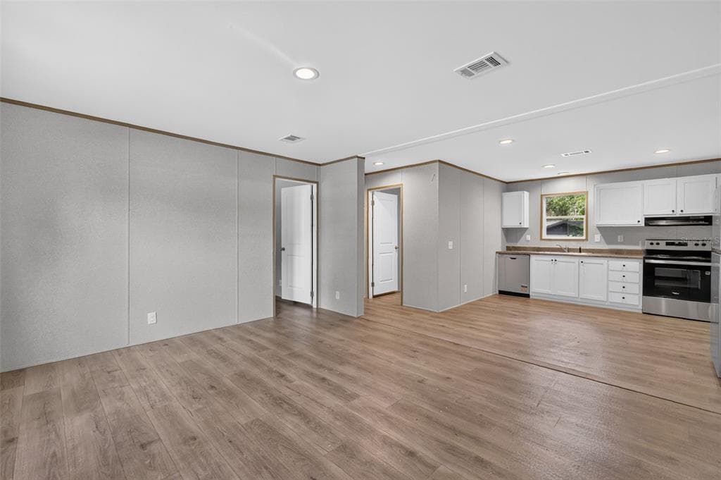 607 LAWRENCE STREET, WILDWOOD, FL 34785 — zdjęcie 2
