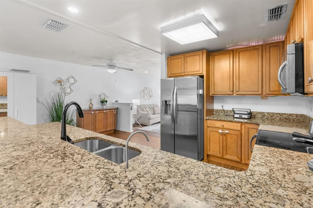 8243 PAMLICO STREET, ORLANDO, FL 32817 — zdjęcie 2