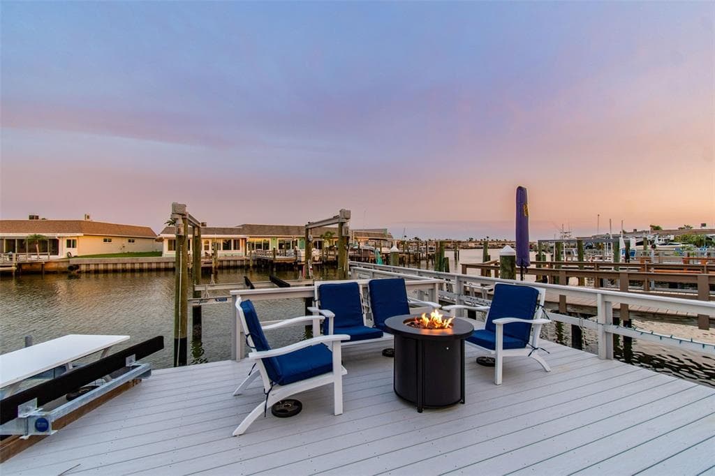 392 BOCA CIEGA POINT BOULEVARD N, ST PETERSBURG, FL 33708