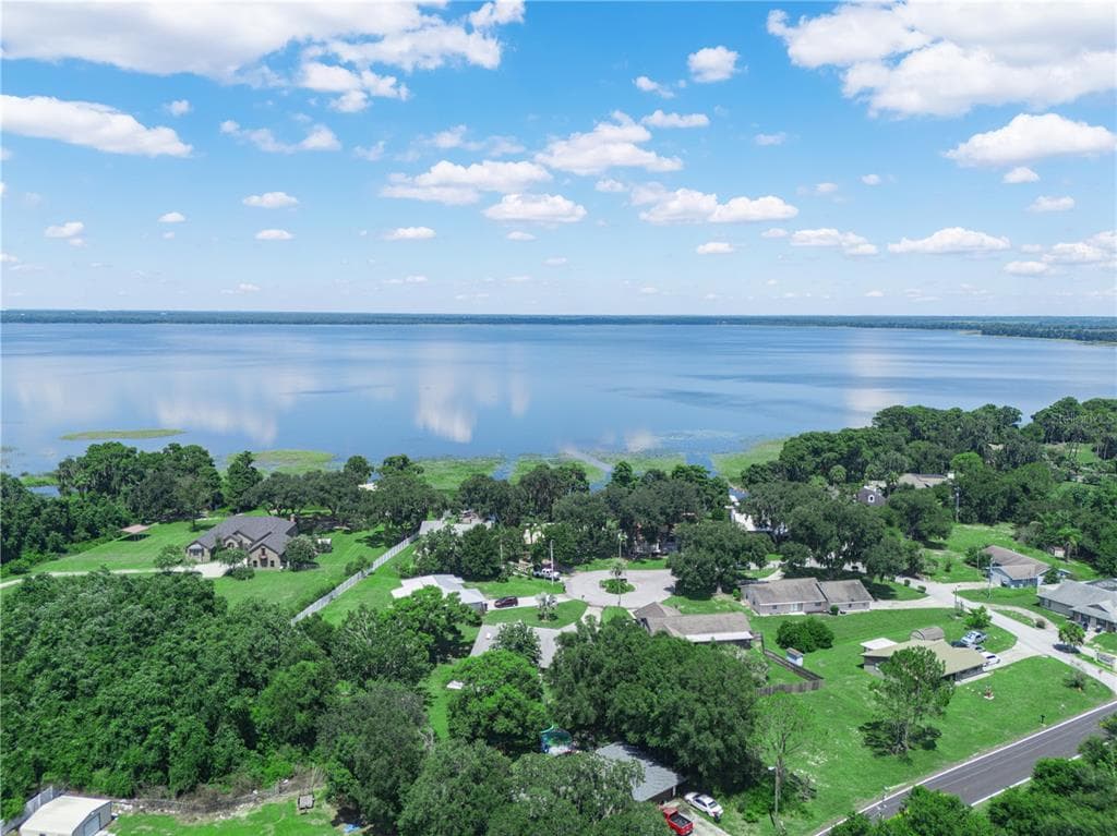 3038 SHADY WOOD LANE, LAKE WALES, FL 33898
