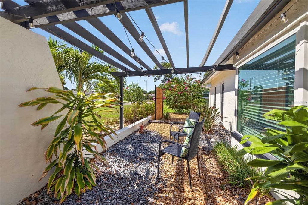 7566 20TH STREET N, ST PETERSBURG, FL 33702 — zdjęcie 3