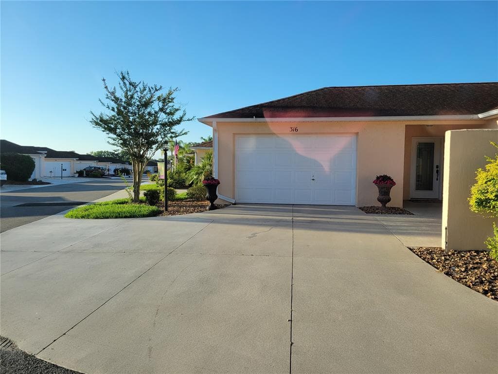 316 GUIDO AVENUE, LADY LAKE, FL 32159 — zdjęcie 2