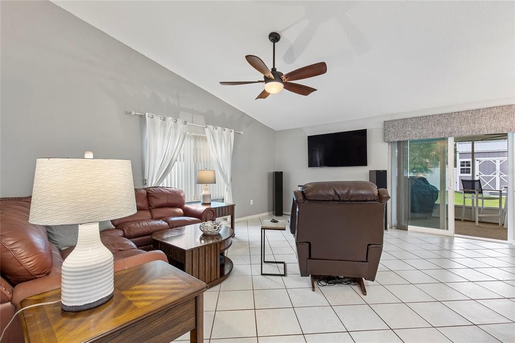 102 EASTWOOD DRIVE, PALM COAST, FL 32164 — zdjęcie 3