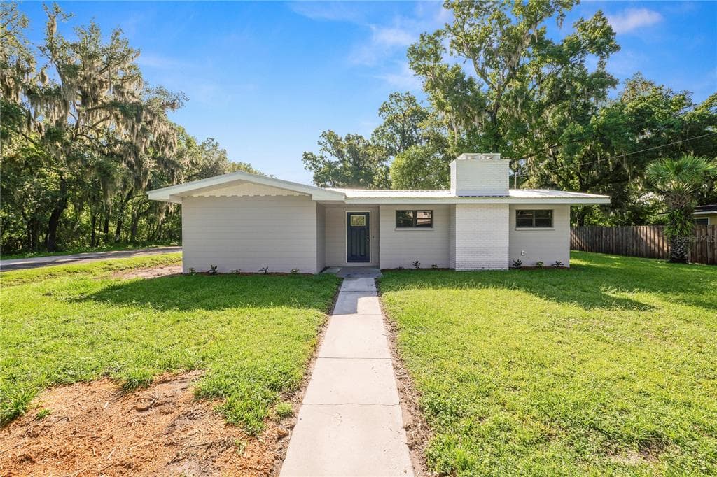 1112 N PENNSYLVANIA AVENUE, PLANT CITY, FL 33563