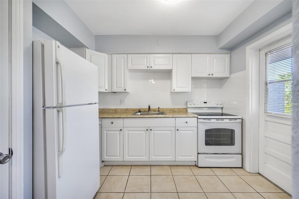 1070 S CLEARVIEW AVE # 10, TAMPA, FL 33629