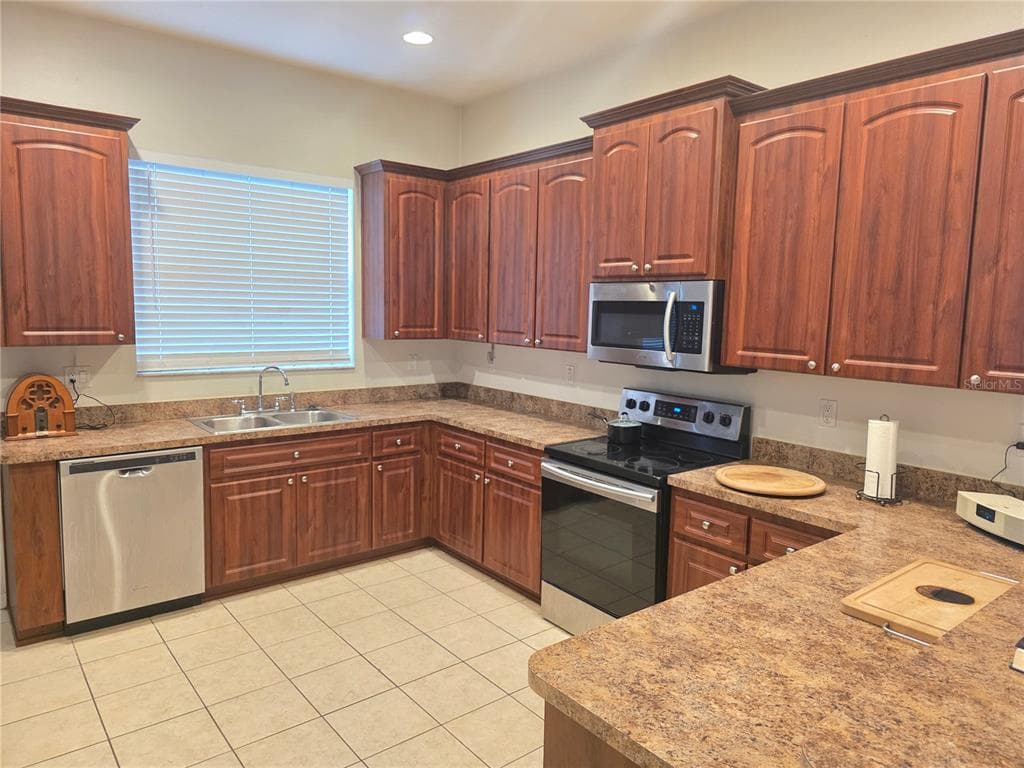 4266 HIGH RIDGE AVENUE, SPRING HILL, FL 34609 — zdjęcie 2