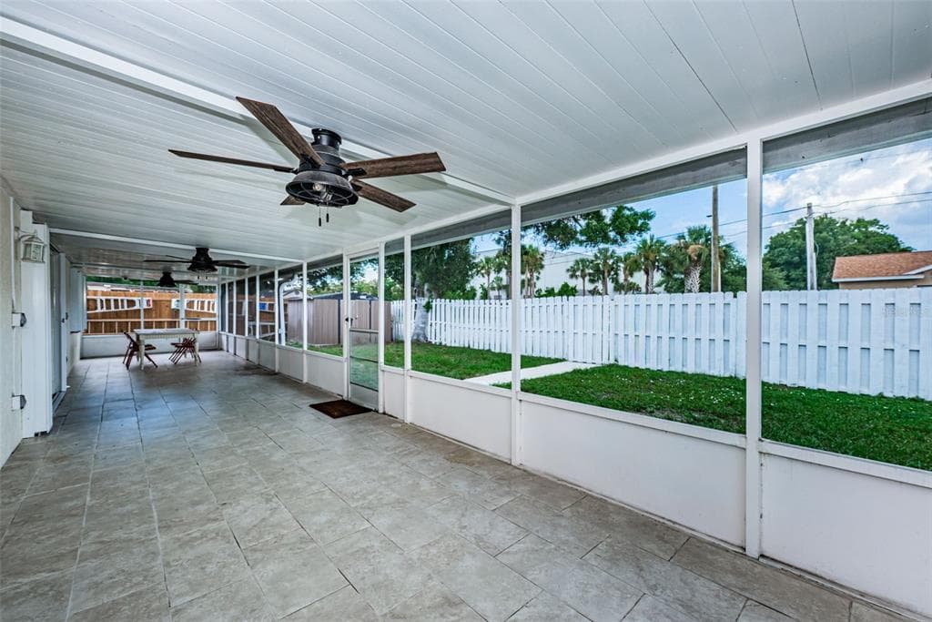 8419 125TH PLACE, LARGO, FL 33773 — zdjęcie 4