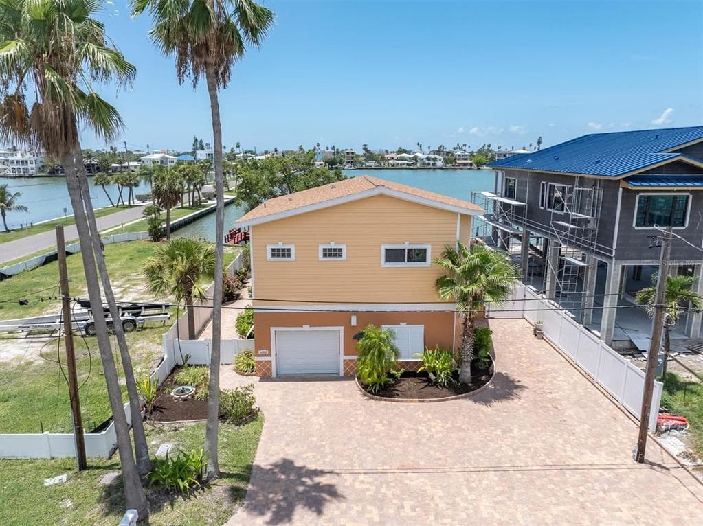 16102 4TH STREET E, REDINGTON BEACH, FL 33708 — zdjęcie 2
