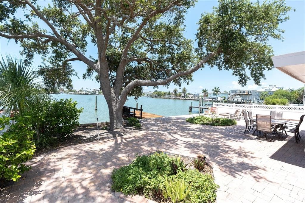 16102 4TH STREET E, REDINGTON BEACH, FL 33708