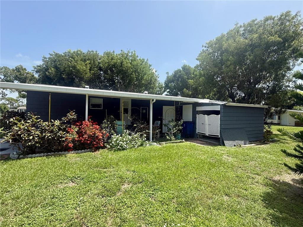 9735 LAKE FAIRWAYS BOULEVARD, NORTH FORT MYERS, FL 33903 — zdjęcie 5