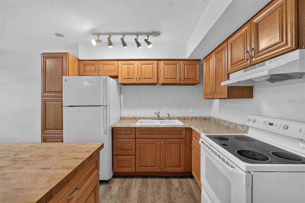 397 SW 2ND STREET, LARGO, FL 33770 — zdjęcie 5