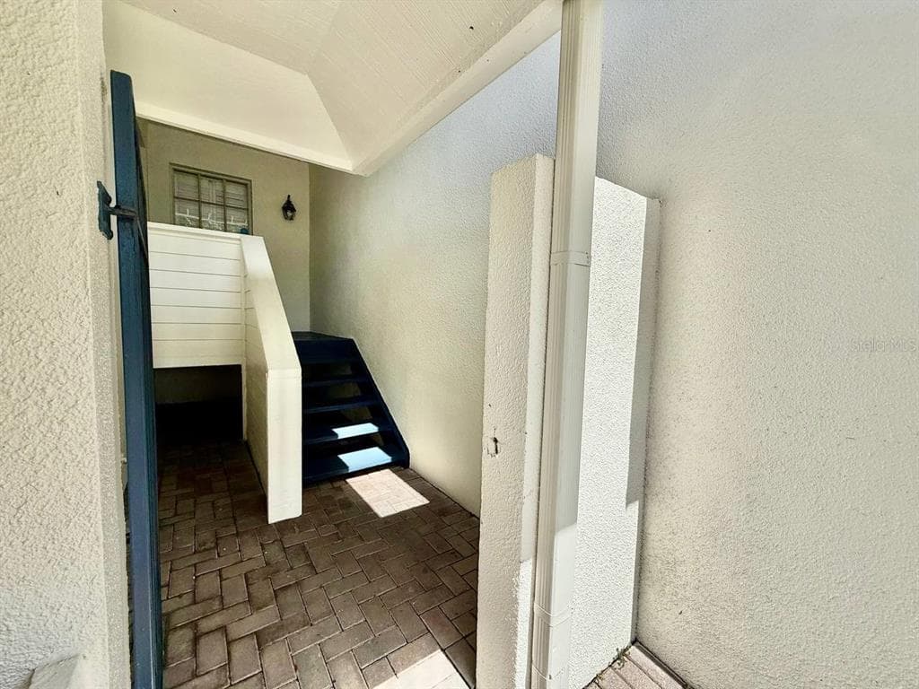5220 S RUSSELL STREET # 32, TAMPA, FL 33611 — zdjęcie 4