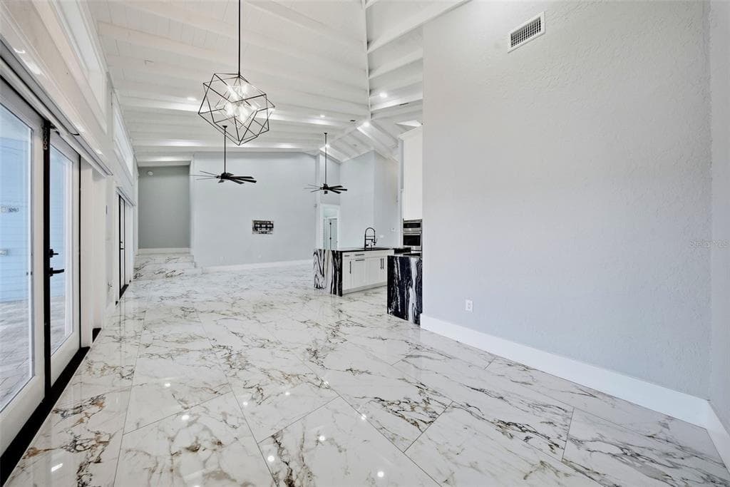 8722 PALISADES DRIVE, TAMPA, FL 33615 — zdjęcie 5