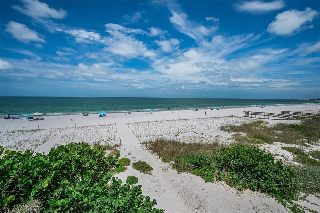 9550 W GULF BOULEVARD, TREASURE ISLAND, FL 33706 — zdjęcie 4