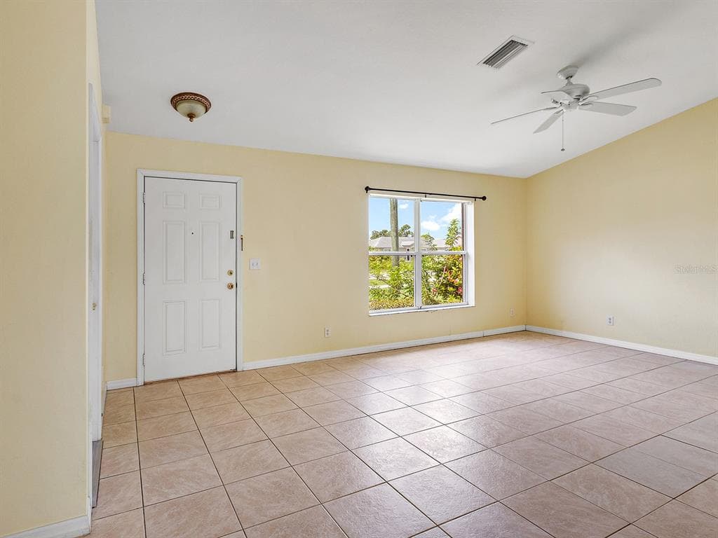 12404 WILLMINGTON BOULEVARD, PORT CHARLOTTE, FL 33981 — zdjęcie 4