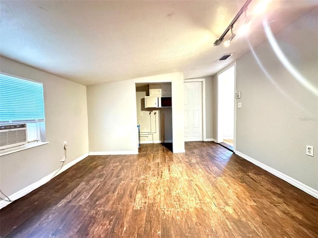 4111 28TH STREET N, ST PETERSBURG, FL 33714 — zdjęcie 5
