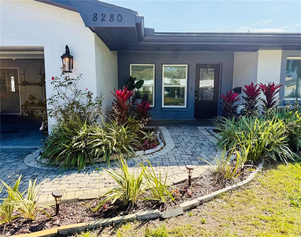 8280 32ND AVENUE N, ST PETERSBURG, FL 33710 — zdjęcie 3