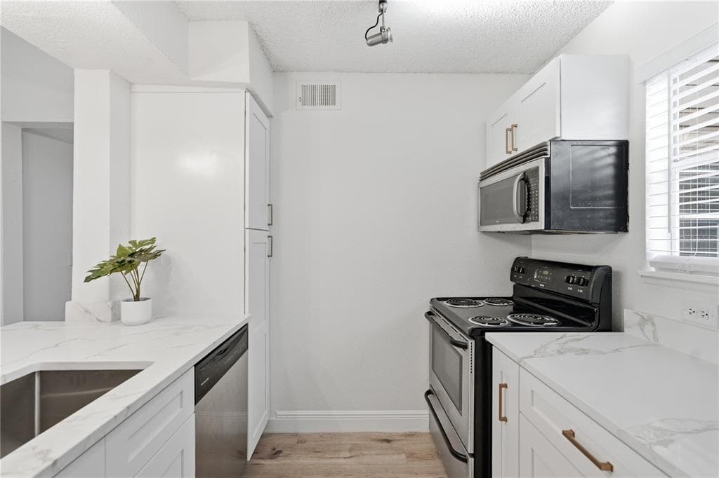 2500 WINDING CREEK BOULEVARD # F305, CLEARWATER, FL 33761 — zdjęcie 3